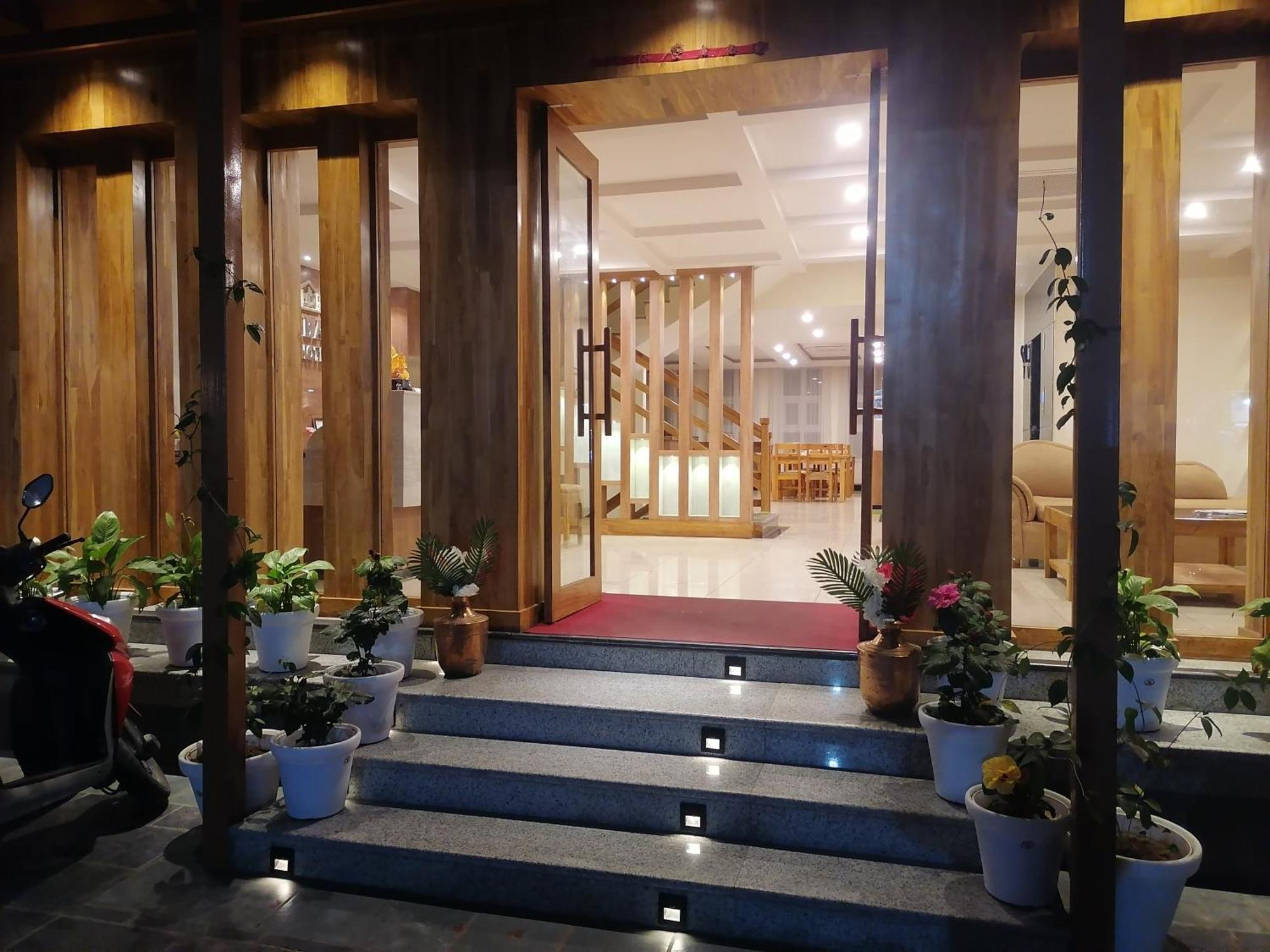 Urban Boutique Hotel Pokhara Eksteriør billede