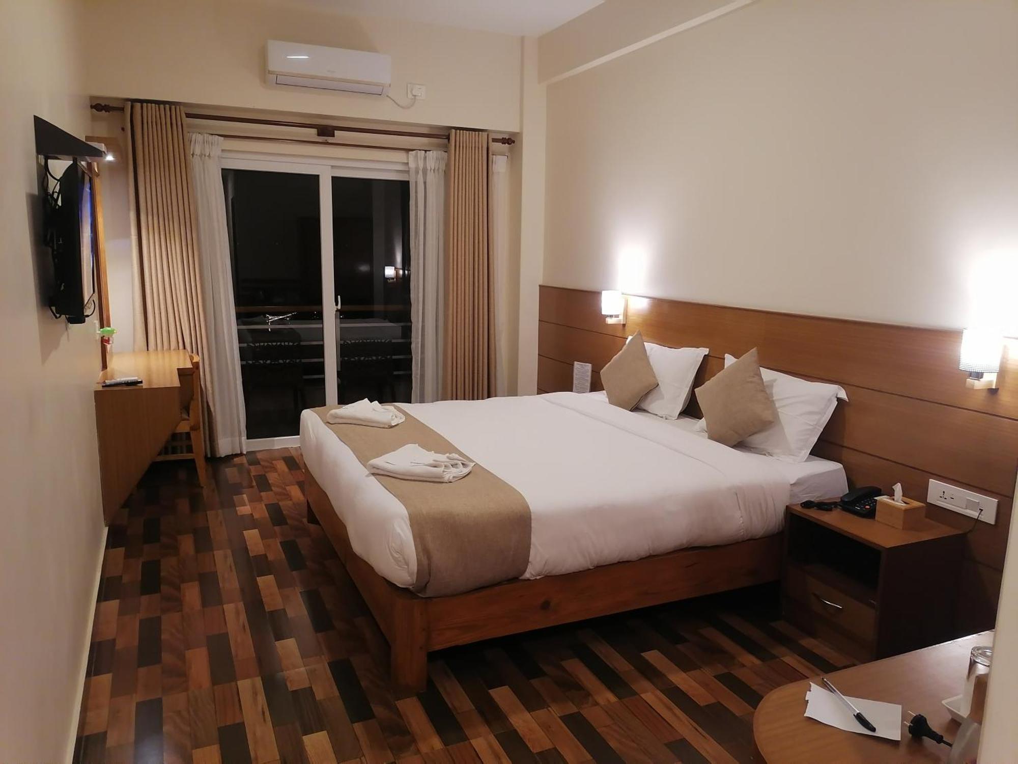 Urban Boutique Hotel Pokhara Eksteriør billede